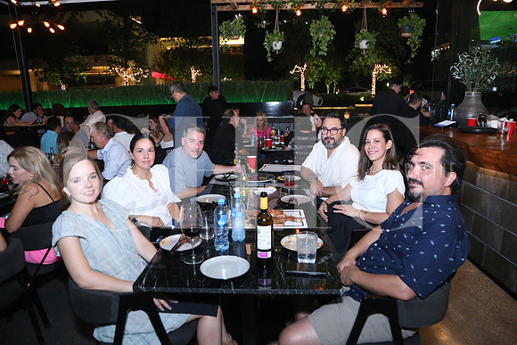 Marcela Licea, Carolina Díaz, Agustin Landa, Marcos Arquieta, Patricia González y Daniel Corona