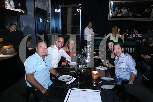 César Guerra, Rafa Alanis, Chita Ramon de Guerra, Patricia Guzmán de Pérez Maldonado y David Pérez Maldonado