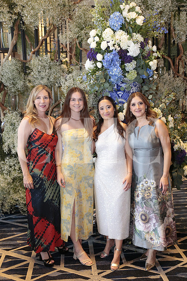 Cecy Ibarra de Guerra, Cecy Guerra, Grazia Decanini y Grace Rodriguez