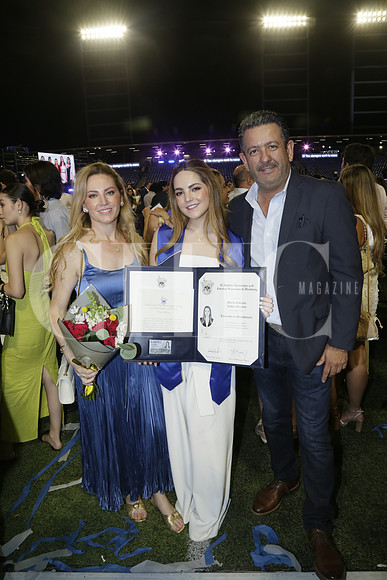 Gaby Morales, María Gabriela Valdés y José Luis Valdés (2)