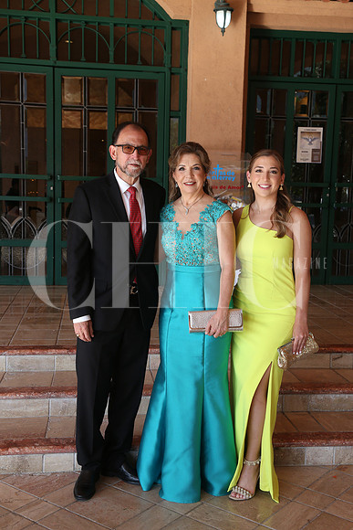 José Mario Garza, Graciela Llovera de Garza y Andrea Garza 1