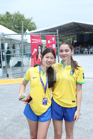 Diana Son y Raquel Serna 0