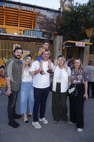 Luis Cabrera, Ana Karen Moreno, Daniela González, Francisco Martínez, Eugenio López y Mónica Martínez 0