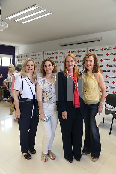Sandra Leal de Alcorta, Daniela de González, Maricarmen Herrera y Janeth Ancer 1