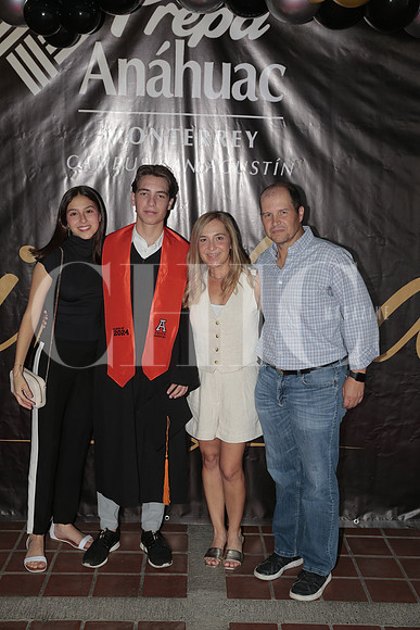 Paola Martinez, Andres Canavati, Alexandra Mena y Andres Canavati 2