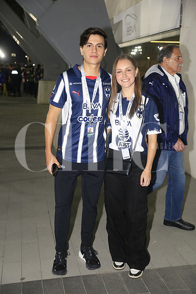 Victor Gonzalez y Monica Ferrara 3