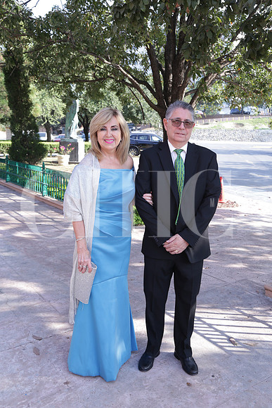 Teresa Ayala de Salas y Enrique Salas 0