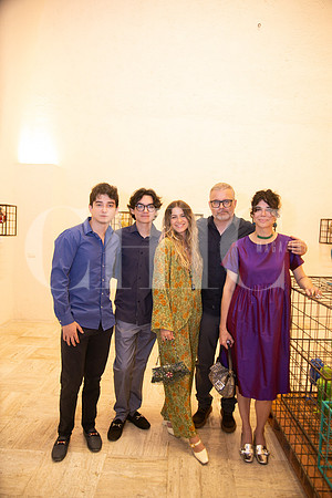 Diego Reyes, Marcelo Reyes,  Sofia Reyes, Hernan Reyes y Ursula Piñeyro 0
