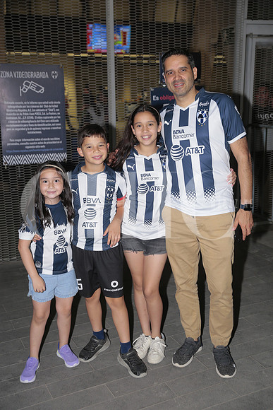 Jimena Zazueta, Daniel Zazueta, Isabella Zazueta y Jose Zazueta 1