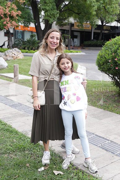 Barbara Garza y Ana Fer Ortegón