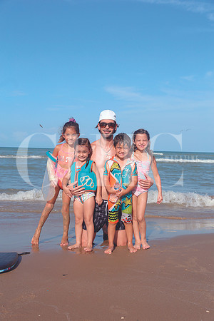 MORIS SAIDE, LIDA SAIDE, ALIAH SAIDE, IKER SAIDE Y EVA SAIDE