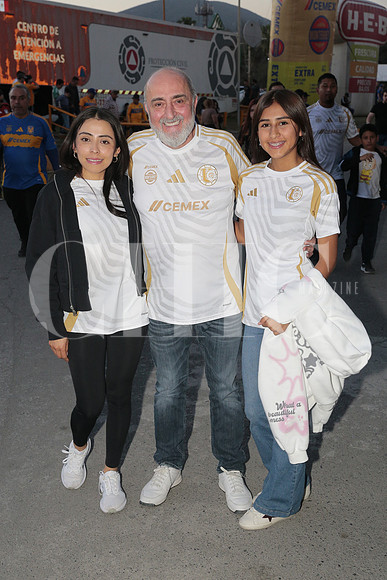 Lily Segura, Eliezer Canales y Delia Segura 2
