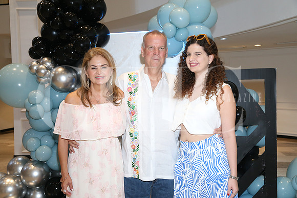 Alva Sánchez de Ortiz, Adolfo Ortiz y Alva Ortiz 0
