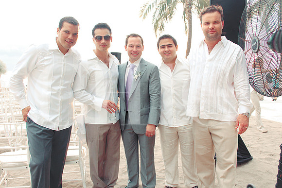 Alberto Villarreal, Eduardo Rodríguez, el novio, y Diego Zambrano