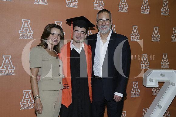 Lorena Cavazos, Gonzálo Guzmán y Samuel Guzmán