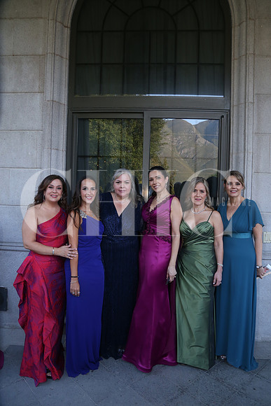 Odette Elizondo de Noriega, Natalia Hernández de Elizondo, Pilar Escudero, Claudia Adame de Alanís, Chiquis Alanis de Wiliams y Mónica Leal de Martínez
