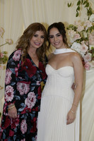 Claudia Serna de Ortíz y Karina Lozano.