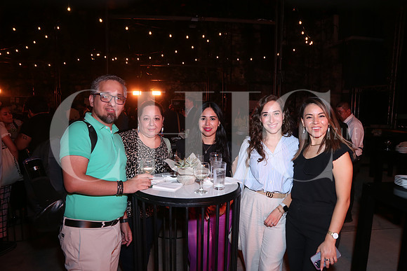 Enrique Bernal, Abigail Flores, Natalia García, Cynthia Reyes y Dariela Parra