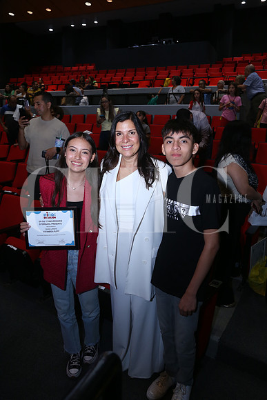 Guiselle Patiño, Lorenia Canavati y Alberto Patiño0