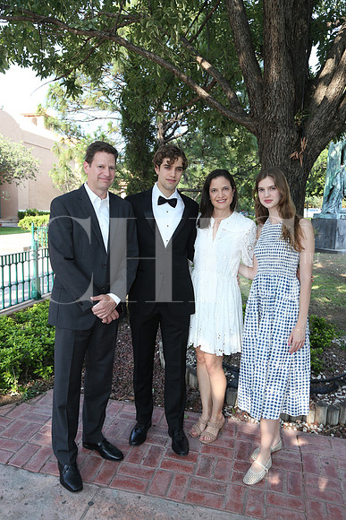 Alejandro Probert, Alejandro Probert, Alyne Hermosillo de Probert y María Probert 0