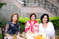 Maritere de González, Valeria Robledo y Margarita Berchelman_