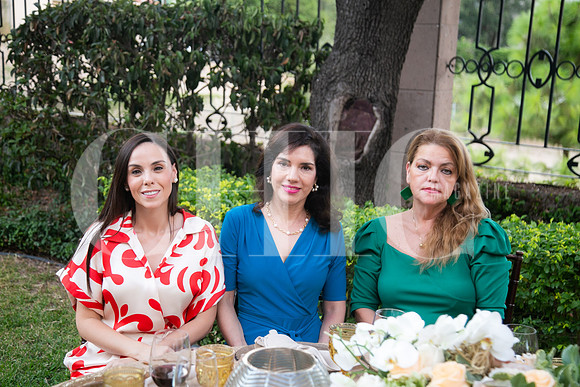Yolanda Adame de Martínez, Mónica Marcos de Esper y Bárbara Ibarra_