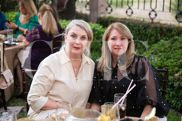 Aracely de Cantú y Alicia de León_