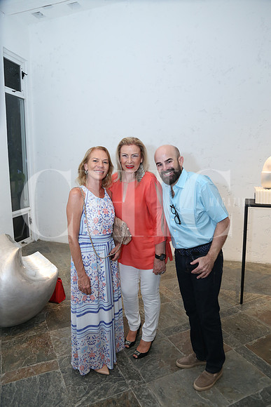 Vicky Benavides, Mari Elena Bolson y Marcelo Elizondo 0