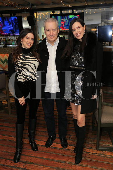 Benjamin Rios, Alejandra Rios, Ari Menase y Mireya Rios (8)