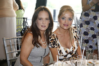 Alejandra Elizondo y Gabriela Muzquiz de Elizondo