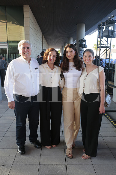 Edmundo Zuazua, Lourdes Chapa, Alejandra Zuazua y Fernanda Zuazua 2