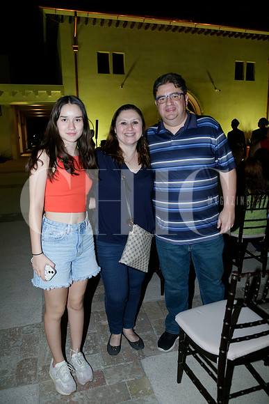 Sara Garza, Mónica Castillo de Garza y Jesús Garza