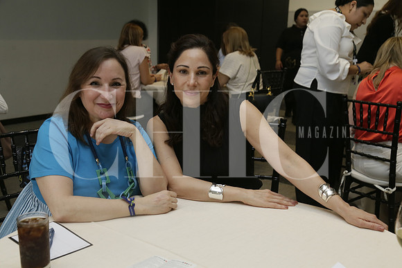 Vero González Casas y Bárbara Oward de Schwarz