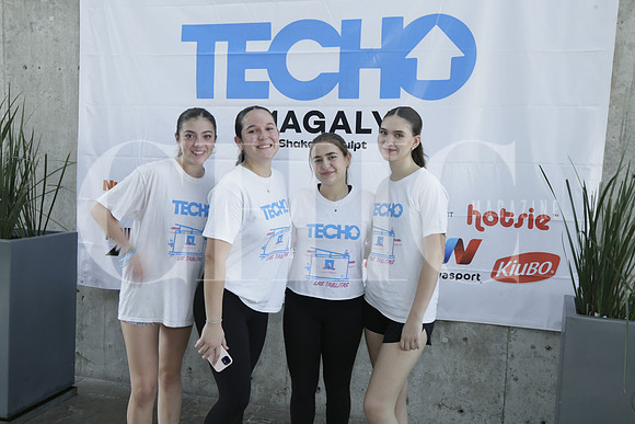 Isabella Prestamo , Luisa Viramontes, Fabiana Villanueva y Rebeca Fernández