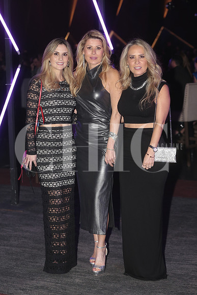 Vero Zambrano, Valeria Gonzalez y Vicky Zambrano 8