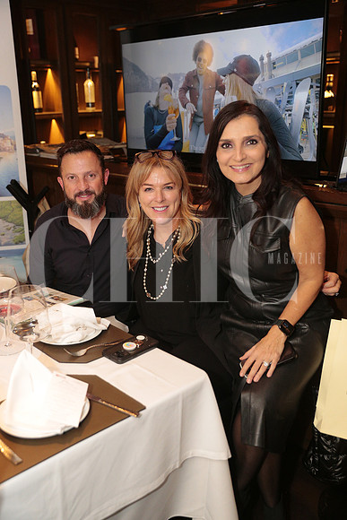 Carlo Gallardo, Jennifer B y Lucia Rodriguez 3