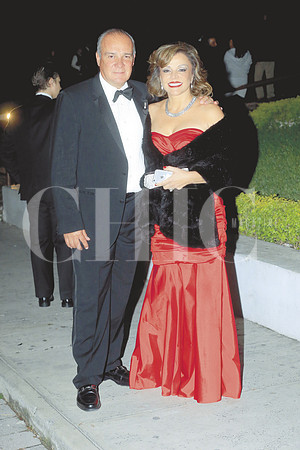 Placido González y Claudia Sada de González (3)