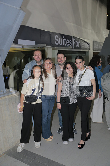 Fer Perez, Jessica Gonzalez, Luis Olvera, Ana Fer Garcia, Fernando Garcia y Daniela Manautou 4
