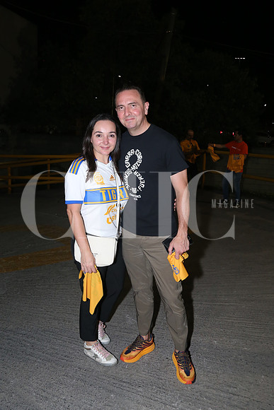 Caro Flores y Ricardo Naya