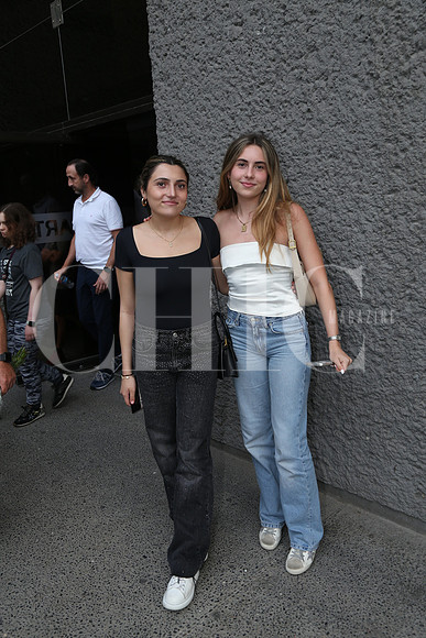 Isabela Siller y Valeria Siller 0