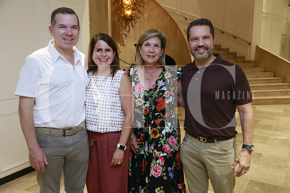 Enrique Muret, Celina Fernández de Muret, Esperanza Llaguno y Francisco García Sirilo