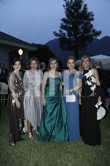 Virlette Nader, Noel Nader, (mamá del novio) Juanita Karam, Lupita González y Mary Velazco (3)