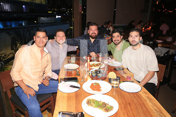 Armando Saldaña, David Garcia, Ignacio Lara, Oscar Cortez y Carlos Garza 3