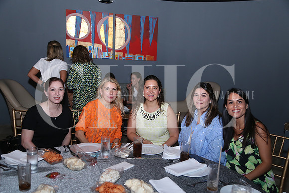 Martha Cavazos, Roberta Barrera, Alicia de Muzquiz, Mónica Martínez y Mayer Valdéz 1