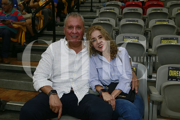 Carlos Fajardo y Mónica de Fajardo