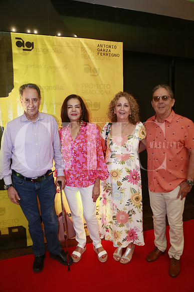 Roberto Elizondo, Adriana Monsivaiz, Guadalupe Ferrignio de Garza y Antonio Garza Zambrano (4)