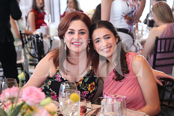 Lorena Alegandri y Mayte Saldamando 1