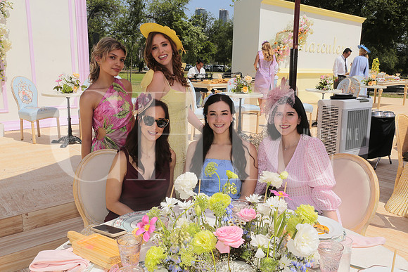 Paulina Garza, Laura Santos de Suarez, Valeria Suarez, Natalia Gonzalez eIsabela Barona 5