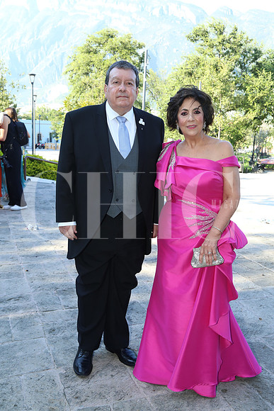 Ignacio Cepeda y María Elena Berlanga ( Papás Novio) 1