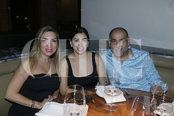 Gladys Paéz, Eugenia Lopéz y Rommel López (2)